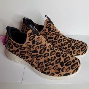 Skechers Memory Foam Leopard sneakers